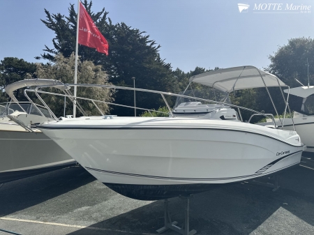 Jeanneau Cap Camarat 7.5 S2
